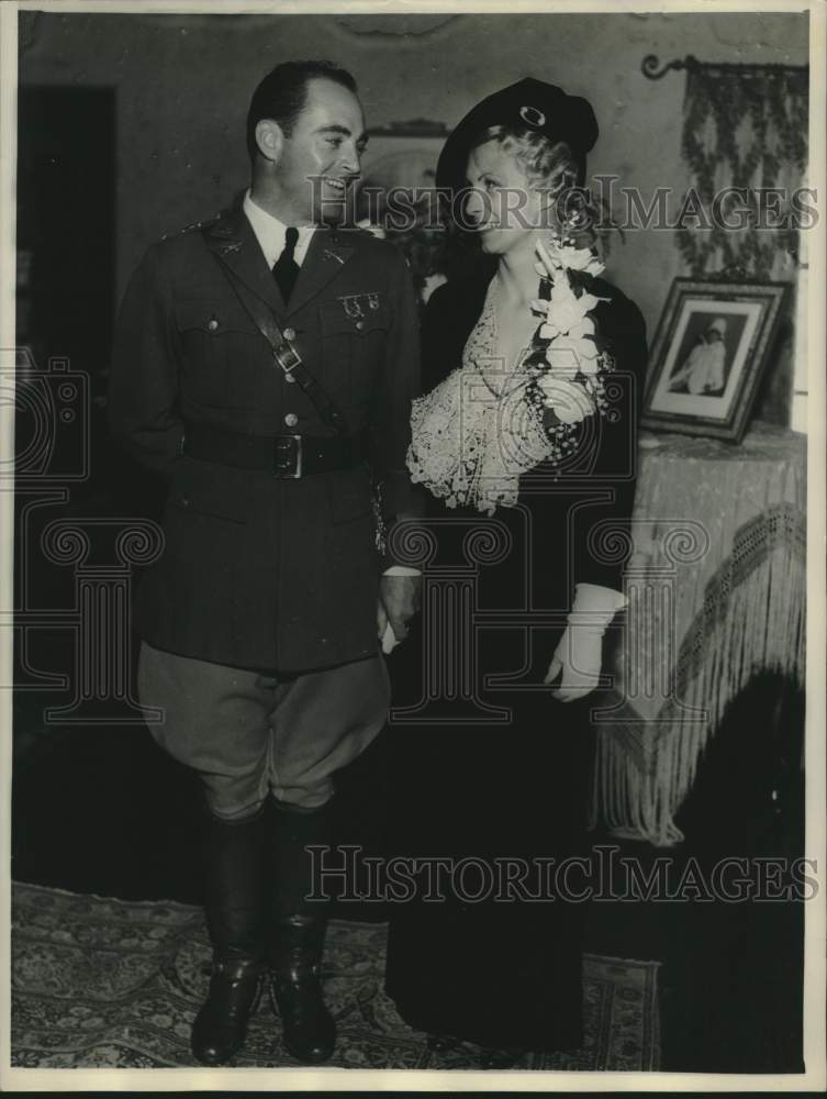 1934 Press Photo Dorothy Loveland and Lt. Edward Munson wed in Los Angeles CA- Historic Images