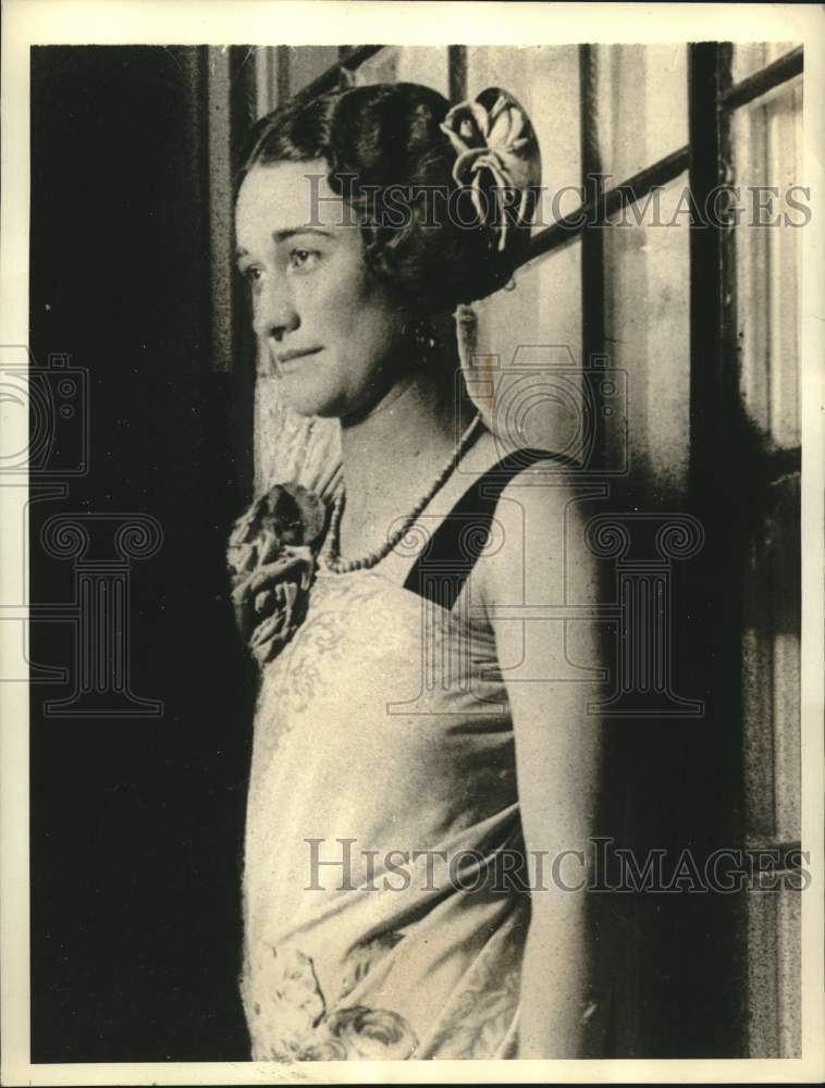 1936 Press Photo Mrs. Winfield Spencer attending a ball in Coronado CA- Historic Images