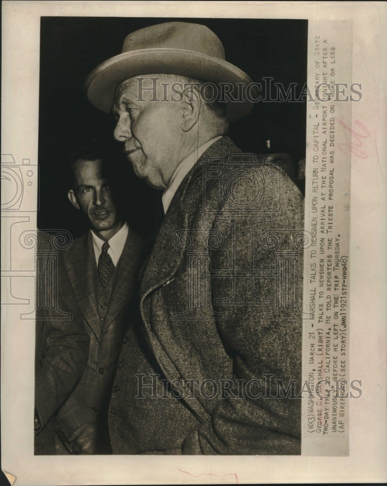 1948 Press Photo George C Marshall Speaks to Reporters Upon Arrival From Calif