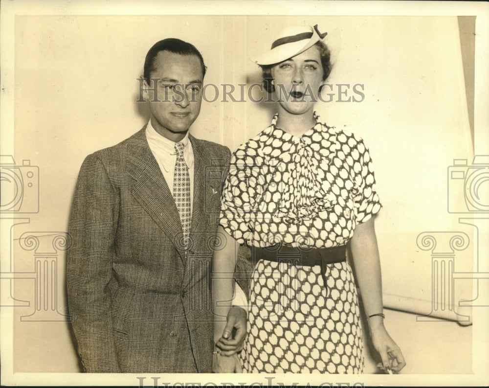 1935 Press Photo Mr & Mrs Alessandro Pallavicini newlyweds sail for Italy from N
