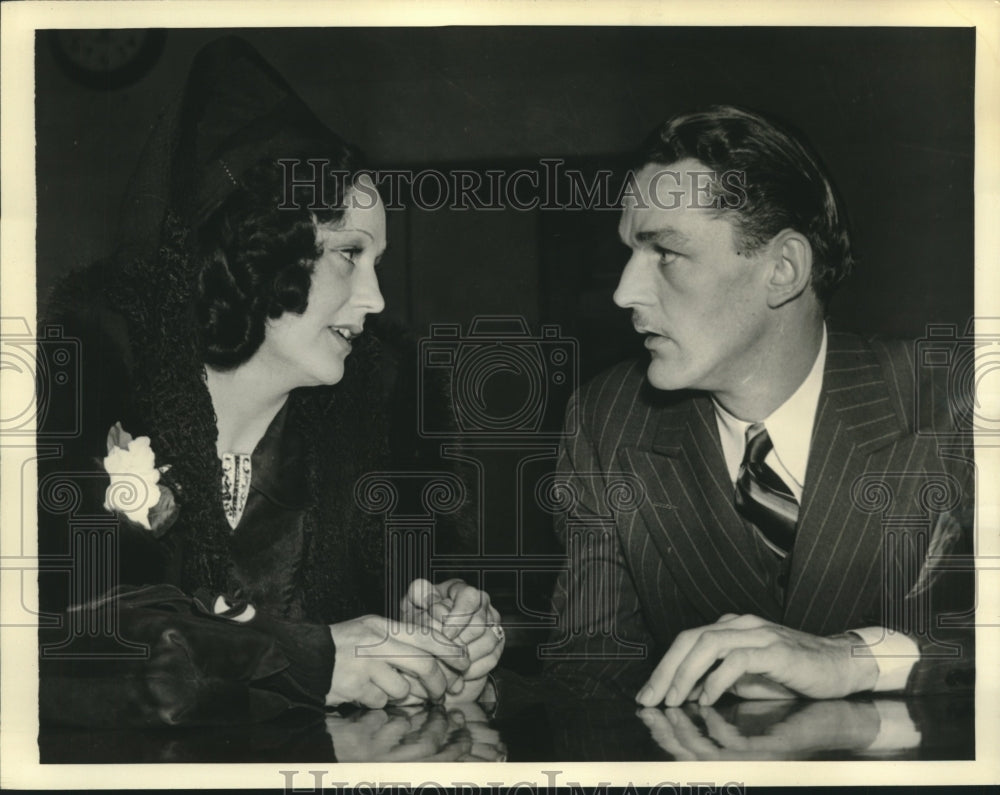 1938 Press Photo Charles McDonald & sister Mrs Marion Quinnerly at LA court