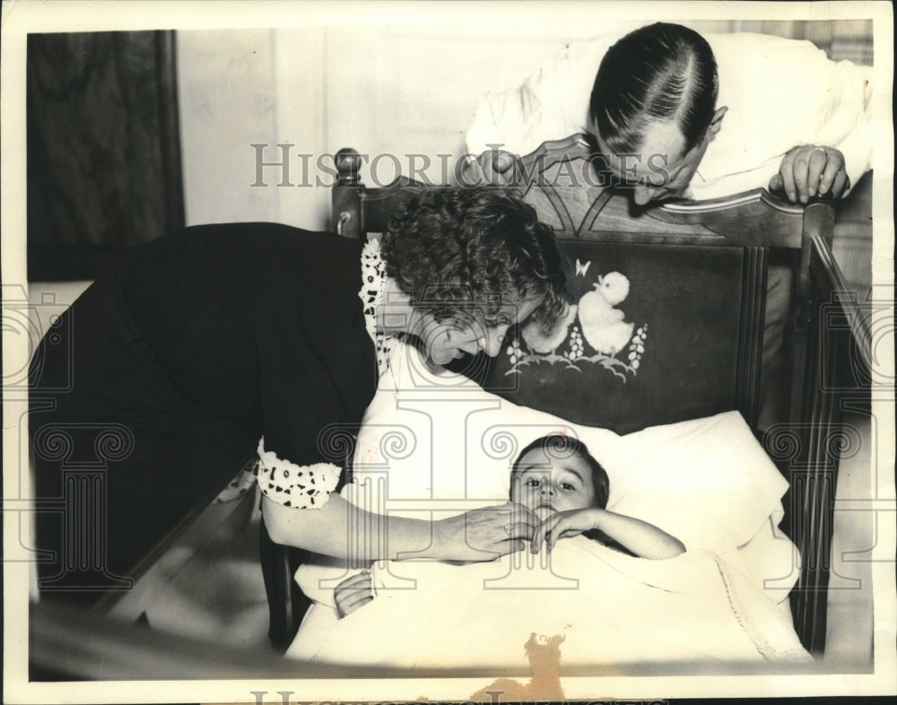 1937 Press Photo Mr. &amp; Mrs. Horst Awarded Temporary Custody Donald - sba29722