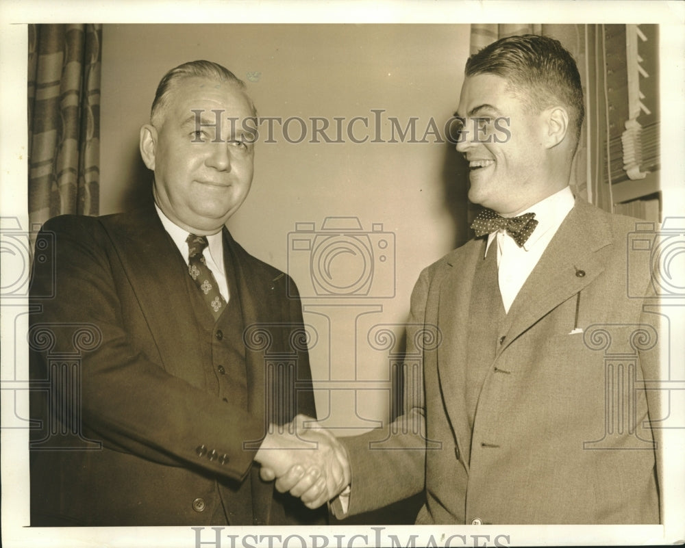 1941 Press Photo Director of Censorship Byron Price & Alan Gould exec assistant