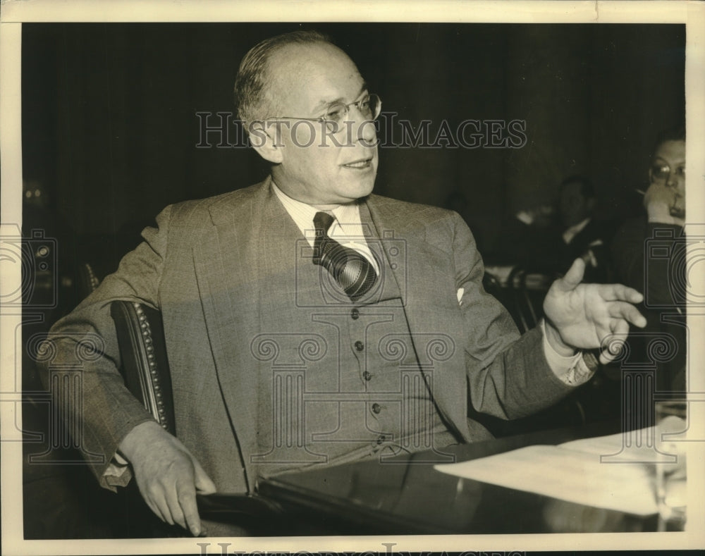 1938 Press Photo Dr Claudius T Murchison of cotton textile Institute at Senate