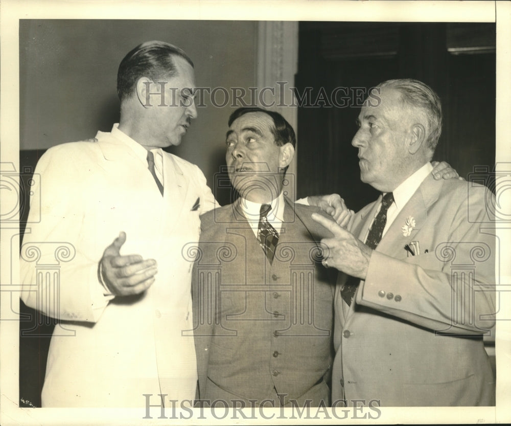 1939 Press Photo Reps Harry L Englebright of CA, Joe Martin Jr, of MA, C Plumley