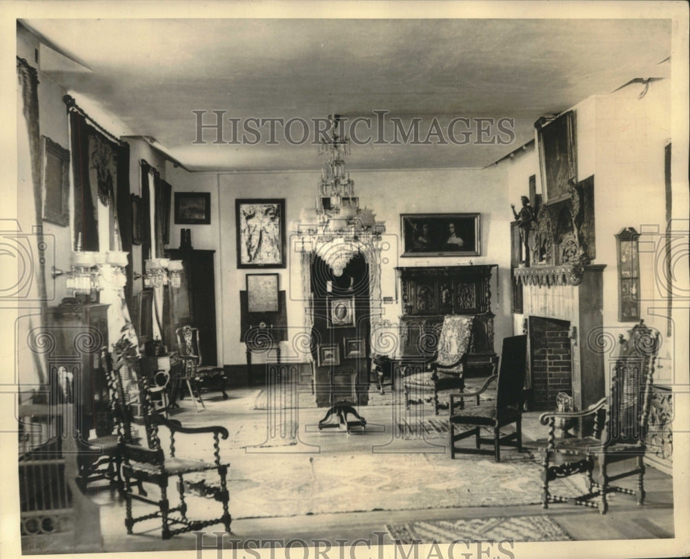 1937 Press Photo Interior View of Home of Mr and Mrs Sumner A Parker on Falls Rd