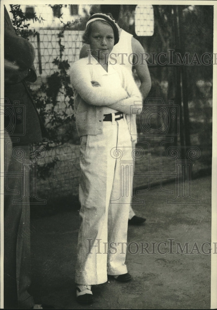 1933 Press Photo Maria Seiber Watches Tennis Match at Palm Springs California- Historic Images