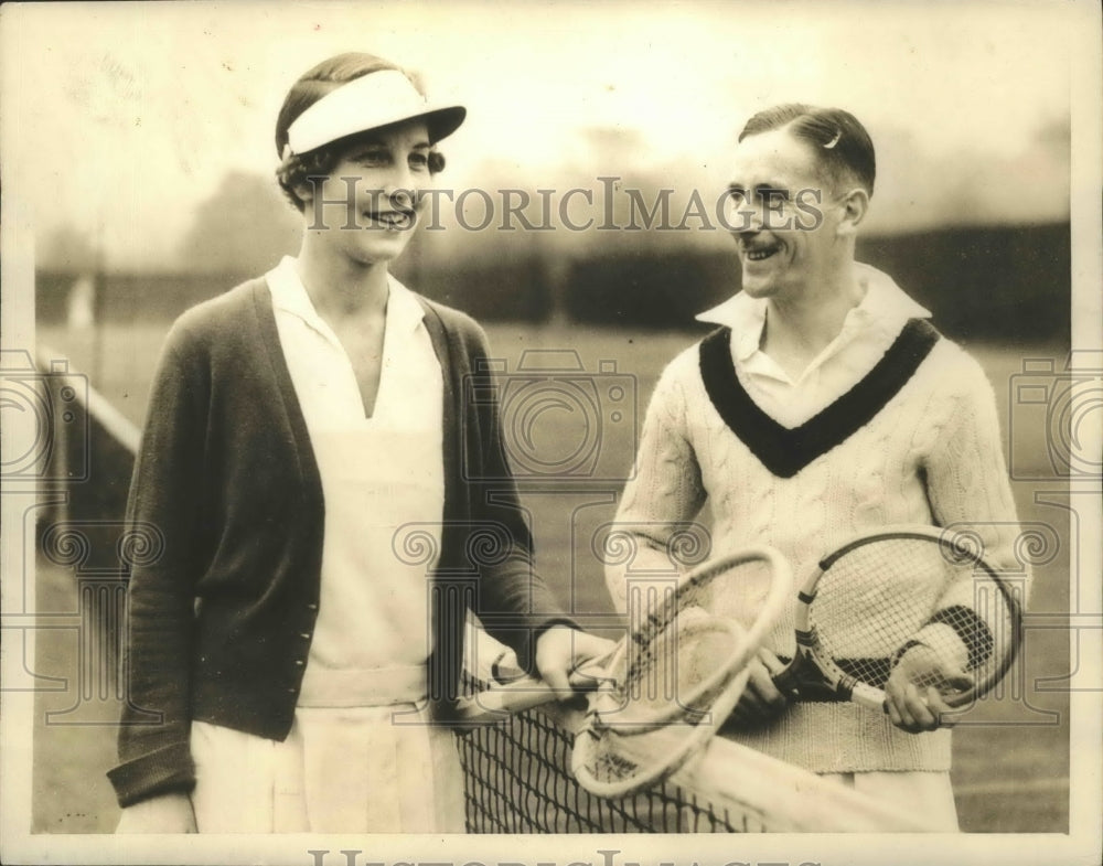 1935 Press Photo Helen Wills Moody chatting with Mr. Haskeet in ...