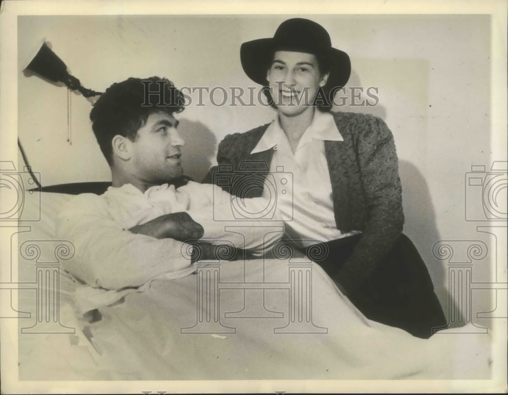 1941 Press Photo Lou Nova, Heavyweight Boxer removed his tonsils - sbs00085- Historic Images