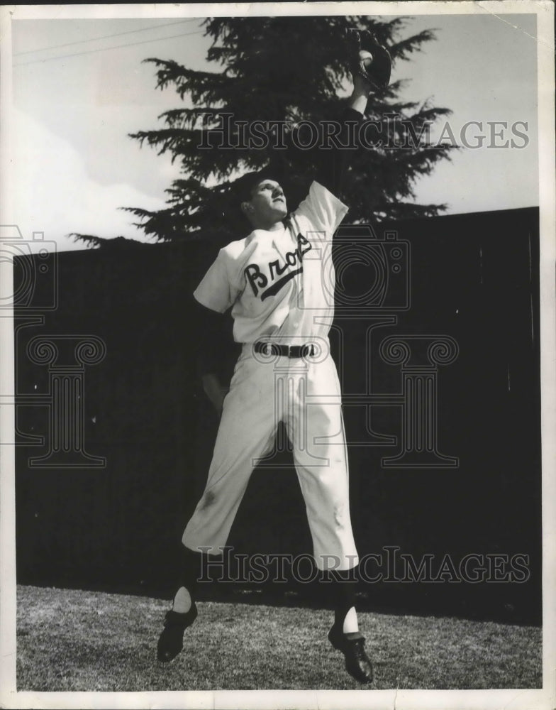 Undated Press Photo Johnny Groth of St.Louis Browns former Tiger center fielder- Historic Images