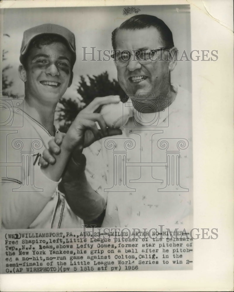 1956 Press Photo Fred Shapiro Little League Pitcher and Lefty Gomez,Star Pitcher- Historic Images