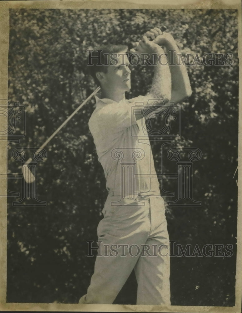 Press Photo Gib Kizer at Hearst Golf Contest - sbs01554- Historic Images