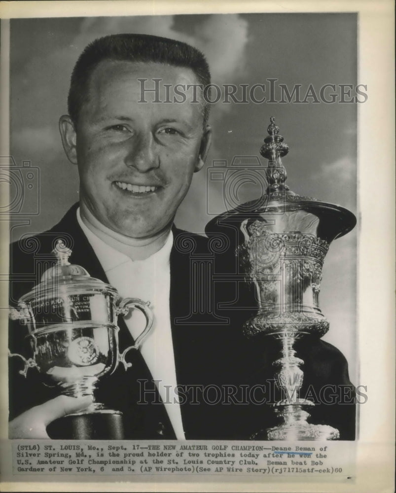 1960 Press Photo Deane Beman proud holder of two trophies - sbs01558- Historic Images