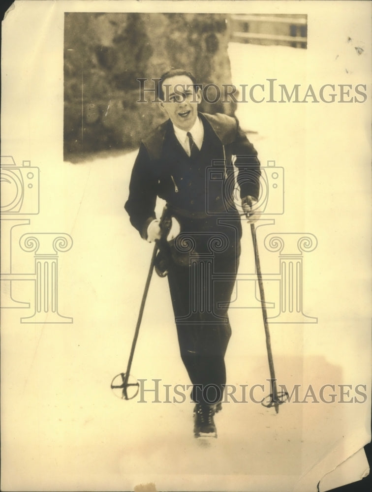 1933 Press Photo Jean Borotra Has a New "Racket" - sbs02515- Historic Images