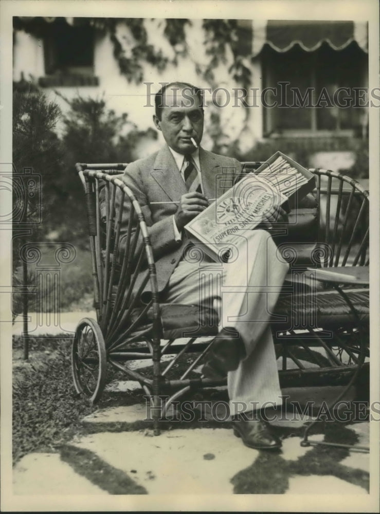 1930 Press Photo Frank Bruen Exhibis Record-Size Mathces at His Winter Home Here- Historic Images