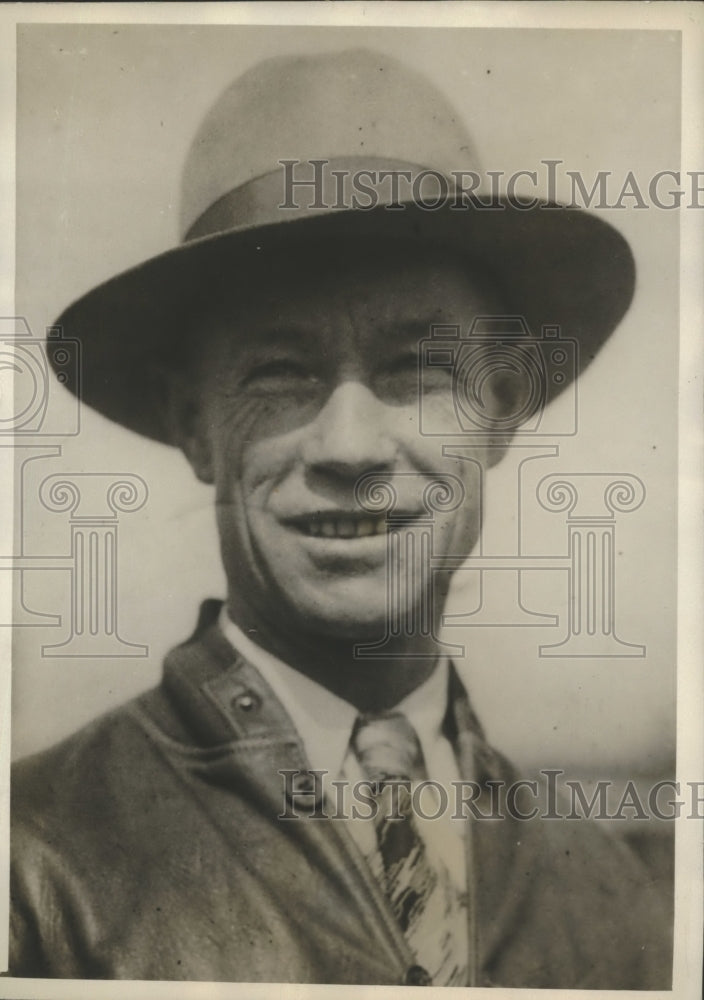 1929 Press Photo RT Watts trainer for Lee Cooper for Kentucky Derby horse- Historic Images