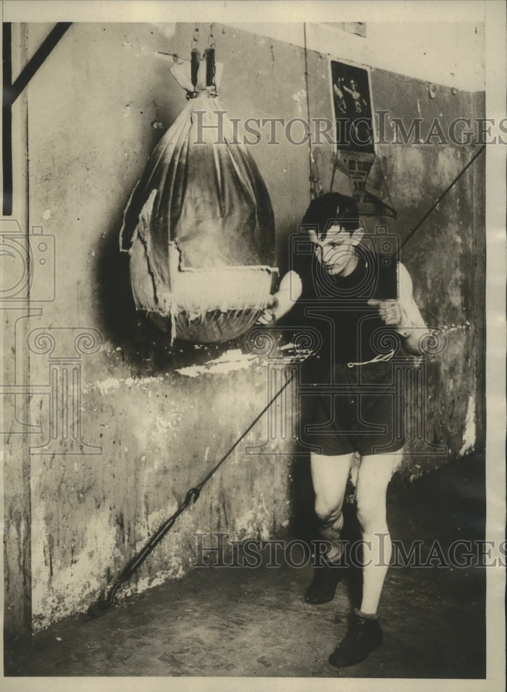 1929 Press Photo Yvon Trevedic, French Flyweight boxer - sbs02899- Historic Images