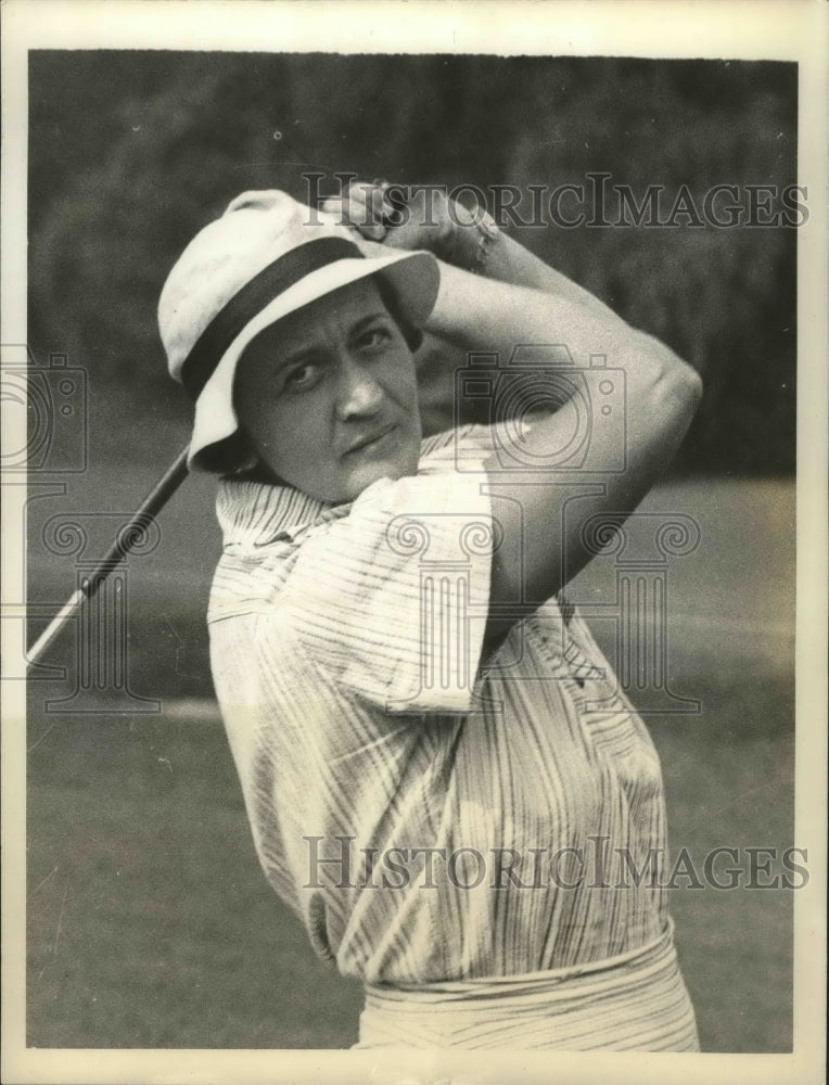 1937 Press Photo Mrs. Opal Hill sets 18-hole record for women in Missouri tourn.- Historic Images