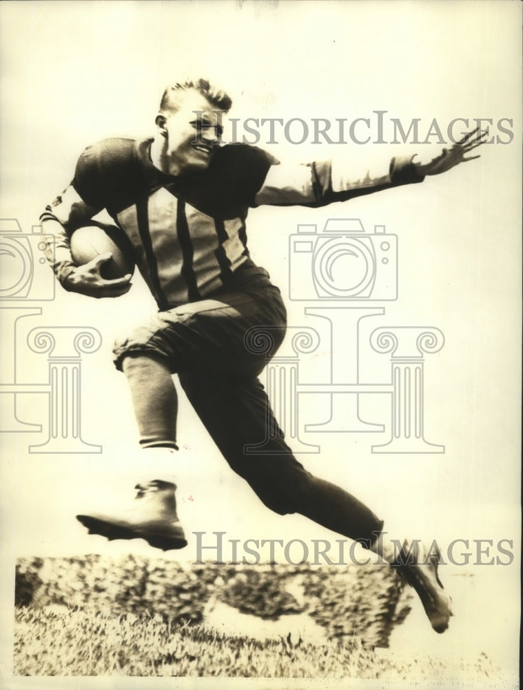 1934 Press Photo Frank Froschauer, guard, University of Illinois - sbs02935- Historic Images