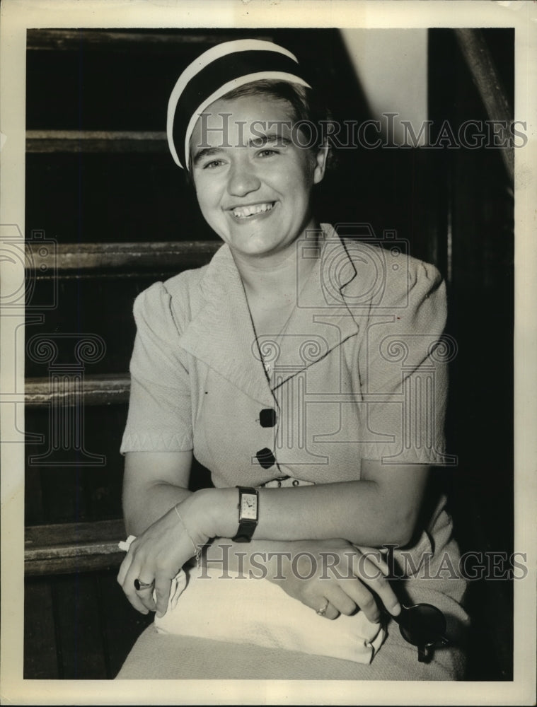 1937 Press Photo Jadwiga J?drzejowska Aboard SS Washington in New York- Historic Images