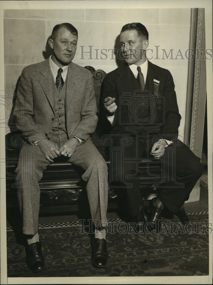 1931 Press Photo Maj Ralph Sasse & Rip Miller Chatting at Amer Football Assoc- Historic Images