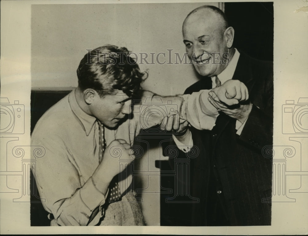 1931 Press Photo Boxer Franta Nikolny Gets Tips from Jack Root in New York- Historic Images