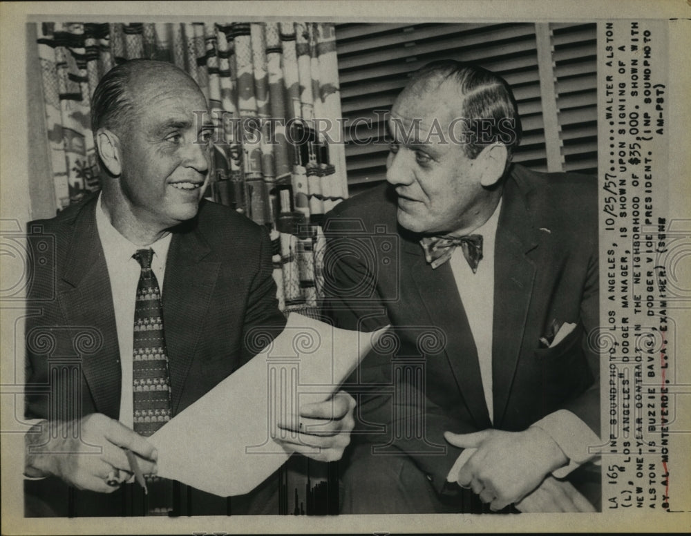 1957 Press Photo Walter Alston Signs Los Angeles Dodgers Contract, Buzzie Bavasi- Historic Images