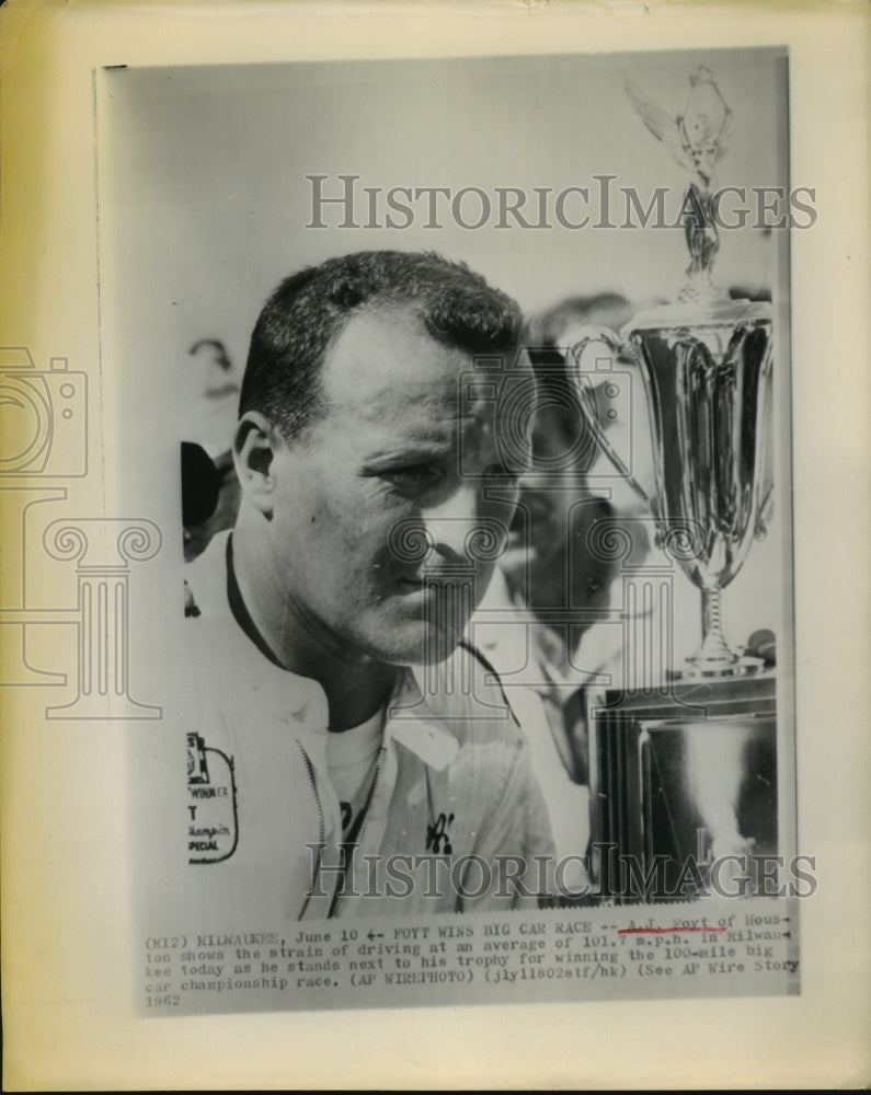 1962 Press Photo A.J. Foyt Wins 100-Mile Championship Race, Milwaukee- Historic Images