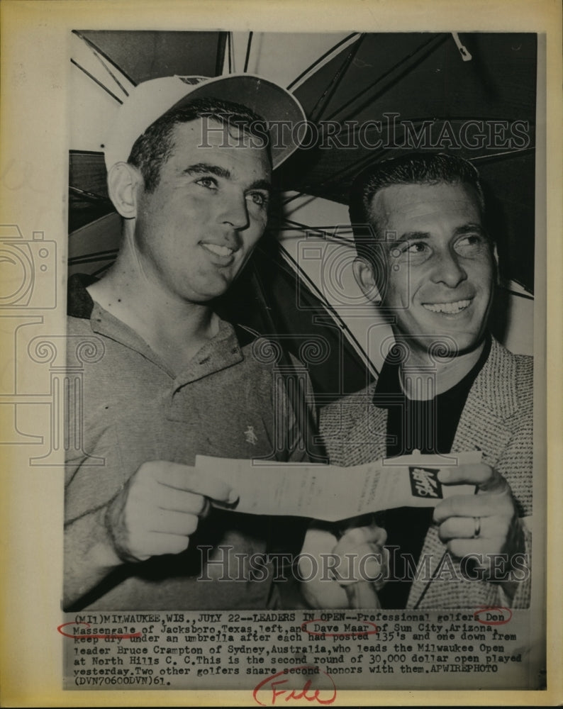 1961 Press Photo Pro Golfers Don Massengale & Dave Maar at Milwaukee Open- Historic Images