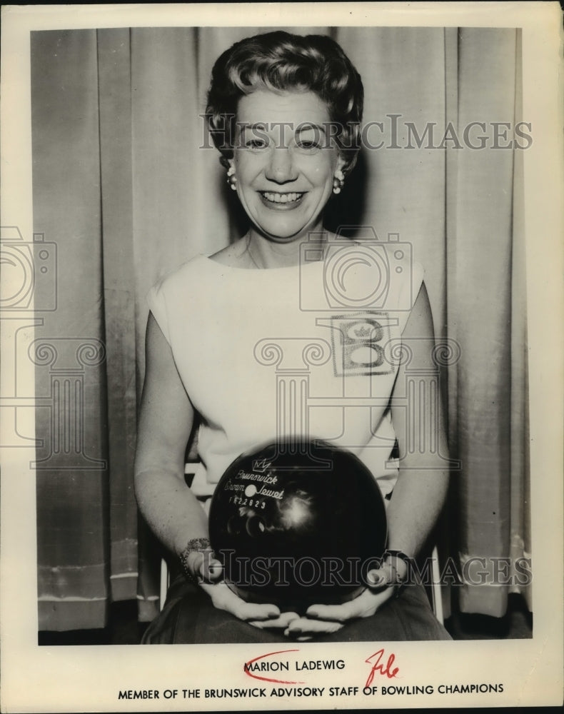 Press Photo Marion Ladewig of Brunswick Advisory Staff of Bowling Champions- Historic Images