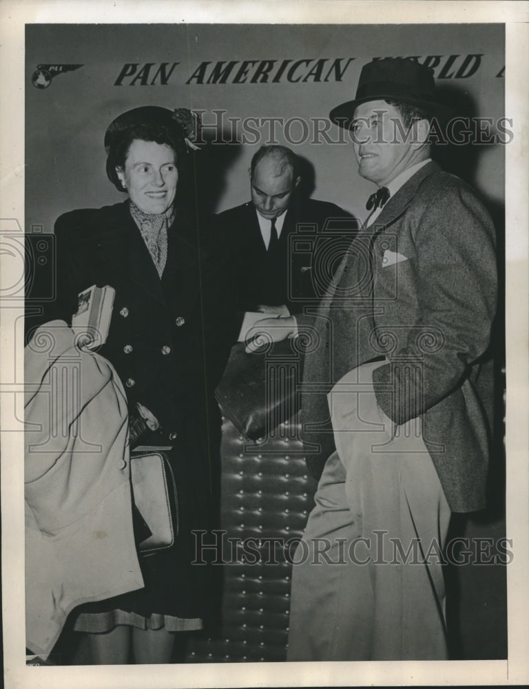 1947 Press Photo former champ Gene Tunney and wife, former Polly Lauder in NY- Historic Images