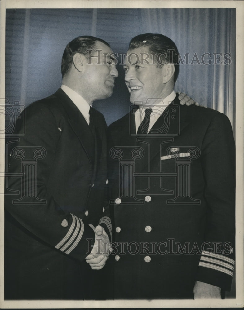 1944 Press Photo ex-champs Jack Dempsey and Gene Tunney in DC for war memorial- Historic Images
