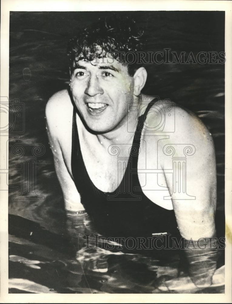 1935 Press Photo Jack Medica of NYAC wins 220 Yard Free Style at Nat&#39;l AAU Meet- Historic Images