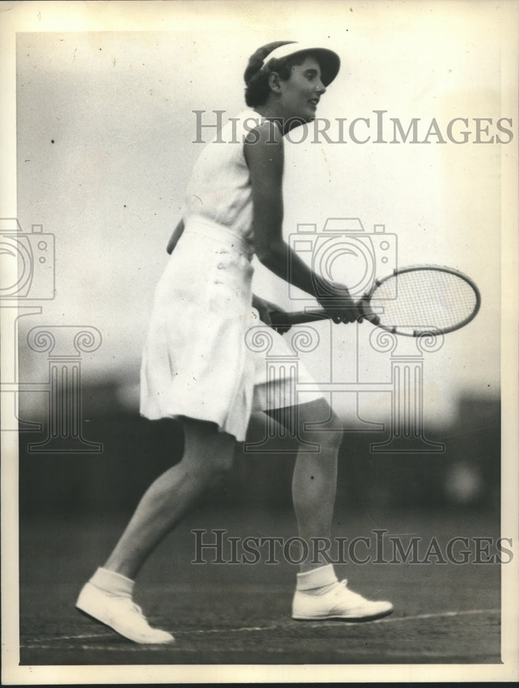 1935 Press Photo Kay Stammers, British Tennis star, practicing at West Side Club- Historic Images