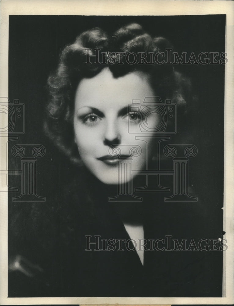 1942 Press Photo Virginia Winther engaged to Cleveland Indians&#39; Bobby Feller- Historic Images