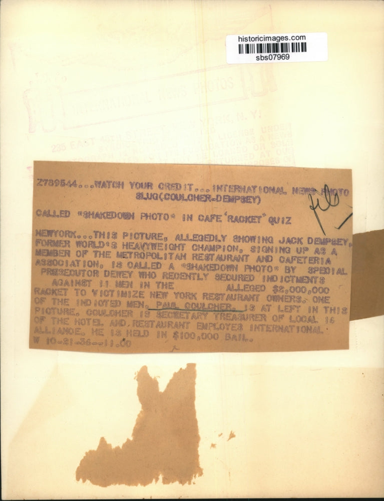 1936 Press Photo Dempsey signing up as member of the Metropolitan Restaurant