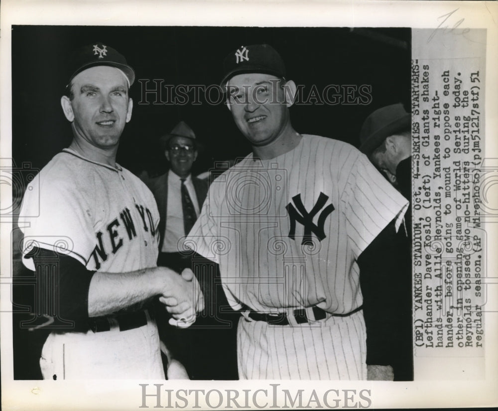 1951 Press Photo Dave Koslo the Giants shakes hands with Yankees Allie Reynolds- Historic Images