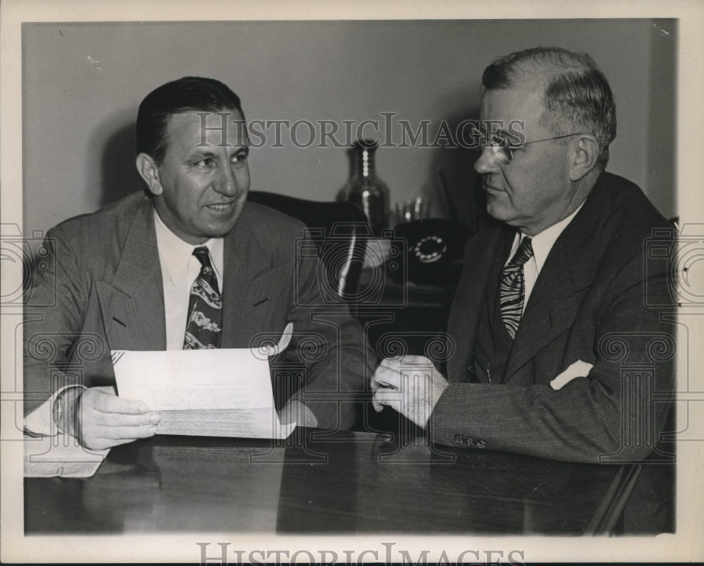 1945 Press Photo Eddie Dyer St. Louis Cards &amp; H.J. &quot;Jack&quot; Porter - sbs08340- Historic Images