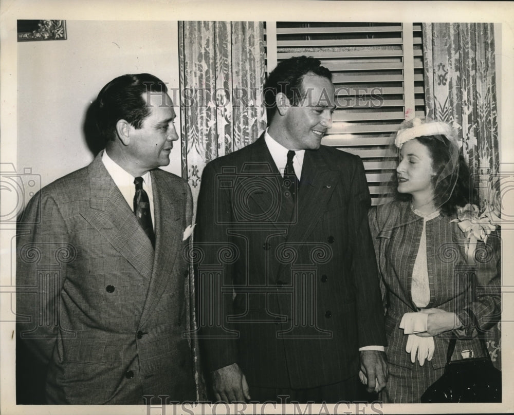 1945 Press Photo Frank Mancuso St. Louis Browns &amp; Marion Faulkner Married- Historic Images