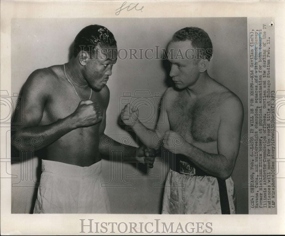 1953 Press Photo Kid Gavilan squares off with Chuck Davey - sbs08630- Historic Images