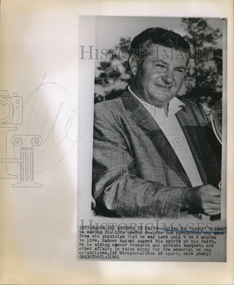 1961 Press Photo Golfer Ed Perky Oliver diagnosed with Cancer - sbs08645- Historic Images