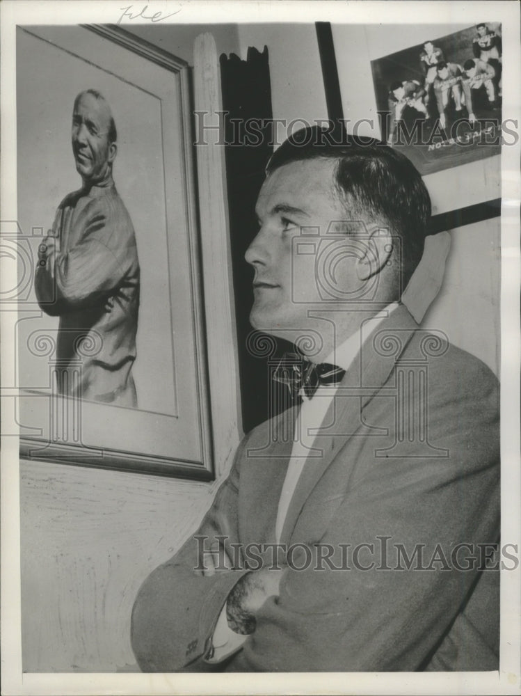 1954 Press Photo Terence Patrick Brennan Head Football Coach at Notre Dame- Historic Images