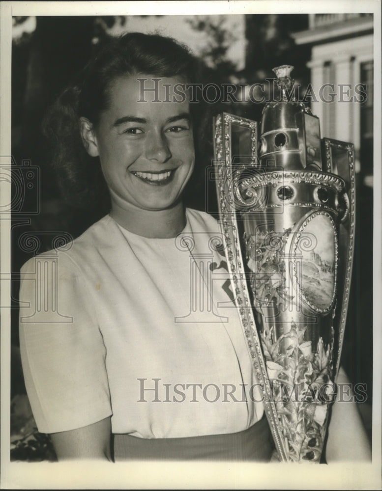 1941 Press Photo Betty Hicks Newell Won Nat&#39;l Women&#39;s Amateur Golf Championship- Historic Images