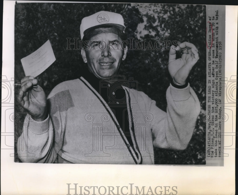 1958 Press Photo Julius Beres at Atlanta Open Golf Tournament - sbs09338- Historic Images