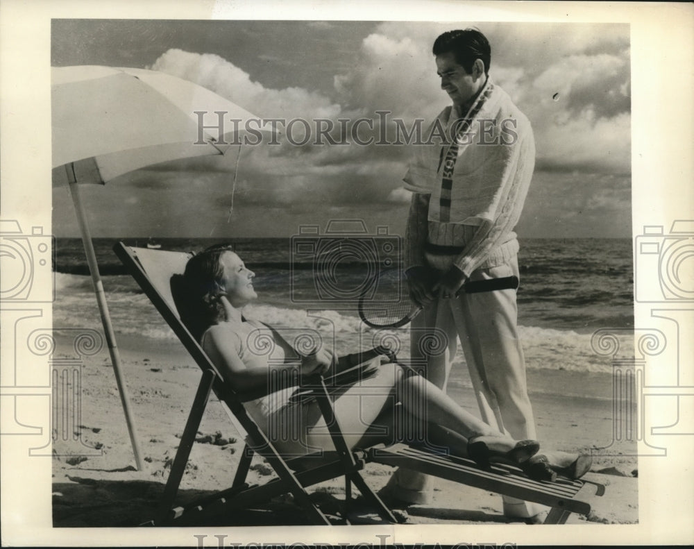 1940 Press Photo Bobby Riggs , U.S. No.1 Tennis Player with his bride Catherine.- Historic Images