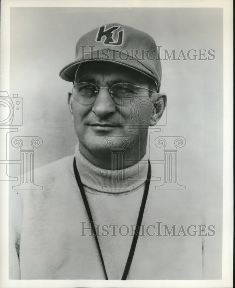 1952 Press Photo J.V. Sikes Kansas University at NCAA football - sbs09926- Historic Images