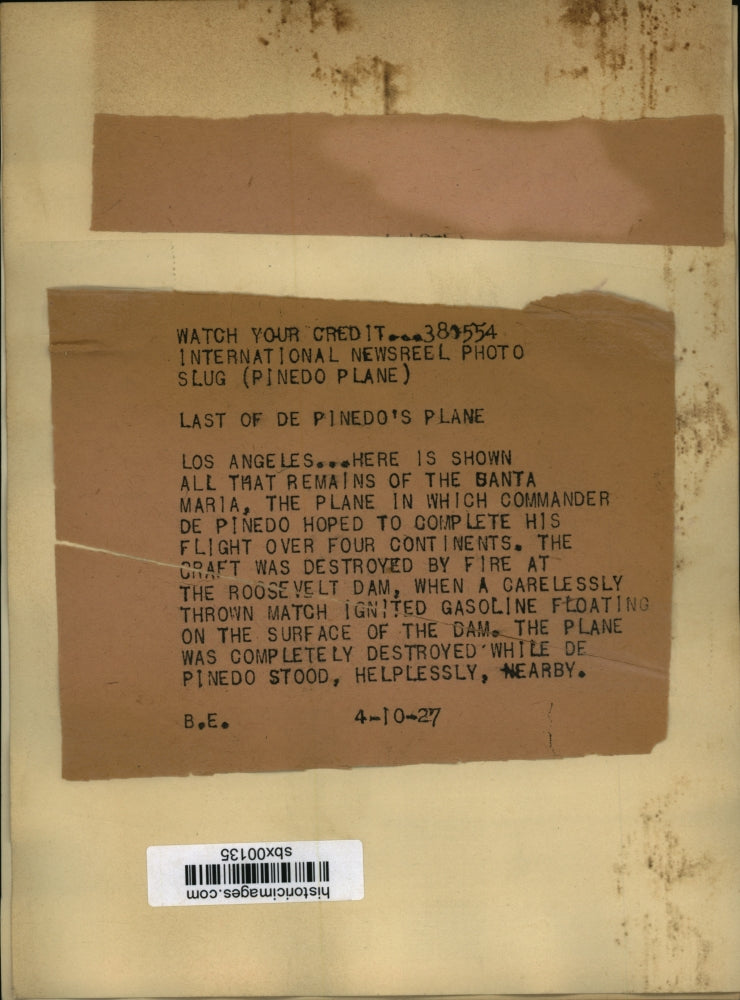 1927 Press Photo Two People on Stage Holding Hands - sbx00135