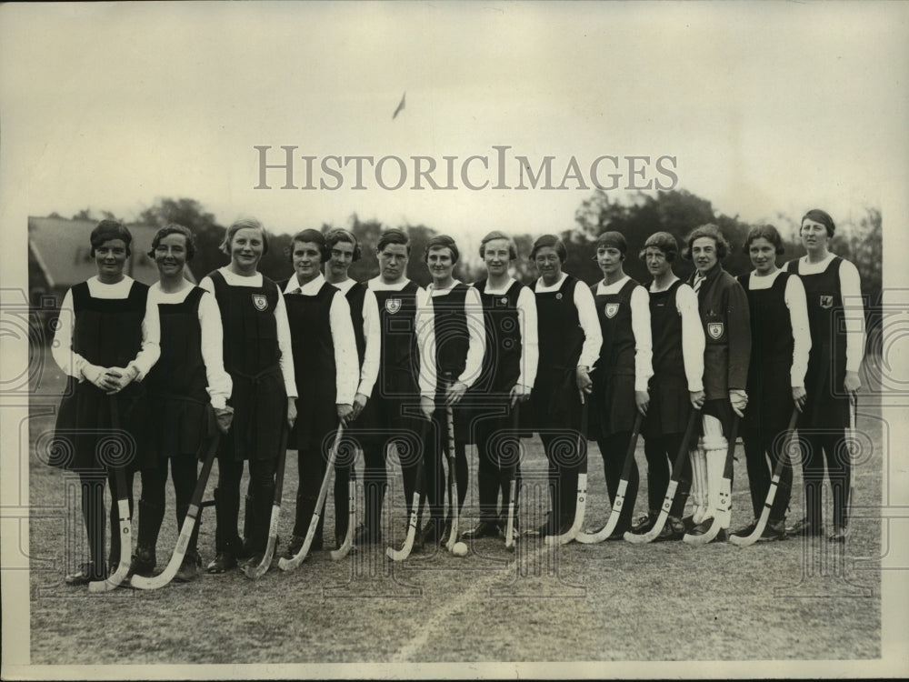 1928 Press Photo English girls field hockey in PA B Cattell, K Doman - sbx00621- Historic Images