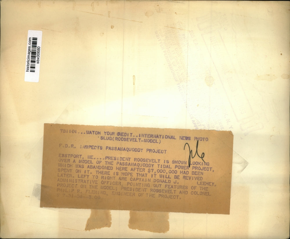 1936 Press Photo President Roosevelt & model of Tidal Power project - sbx00680