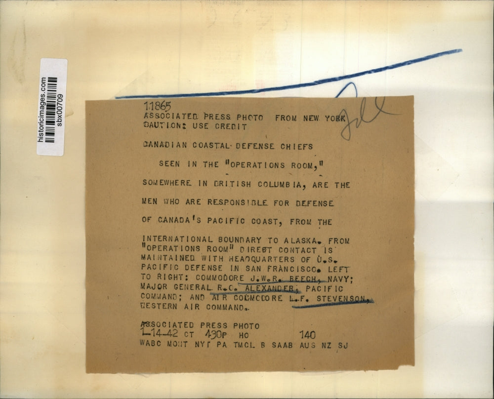 1942 Press Photo Cmdr JWR Beech, Maj Gen RO Alexander - sbx00709
